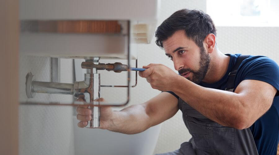Professional water heater installation services in Houston, TX